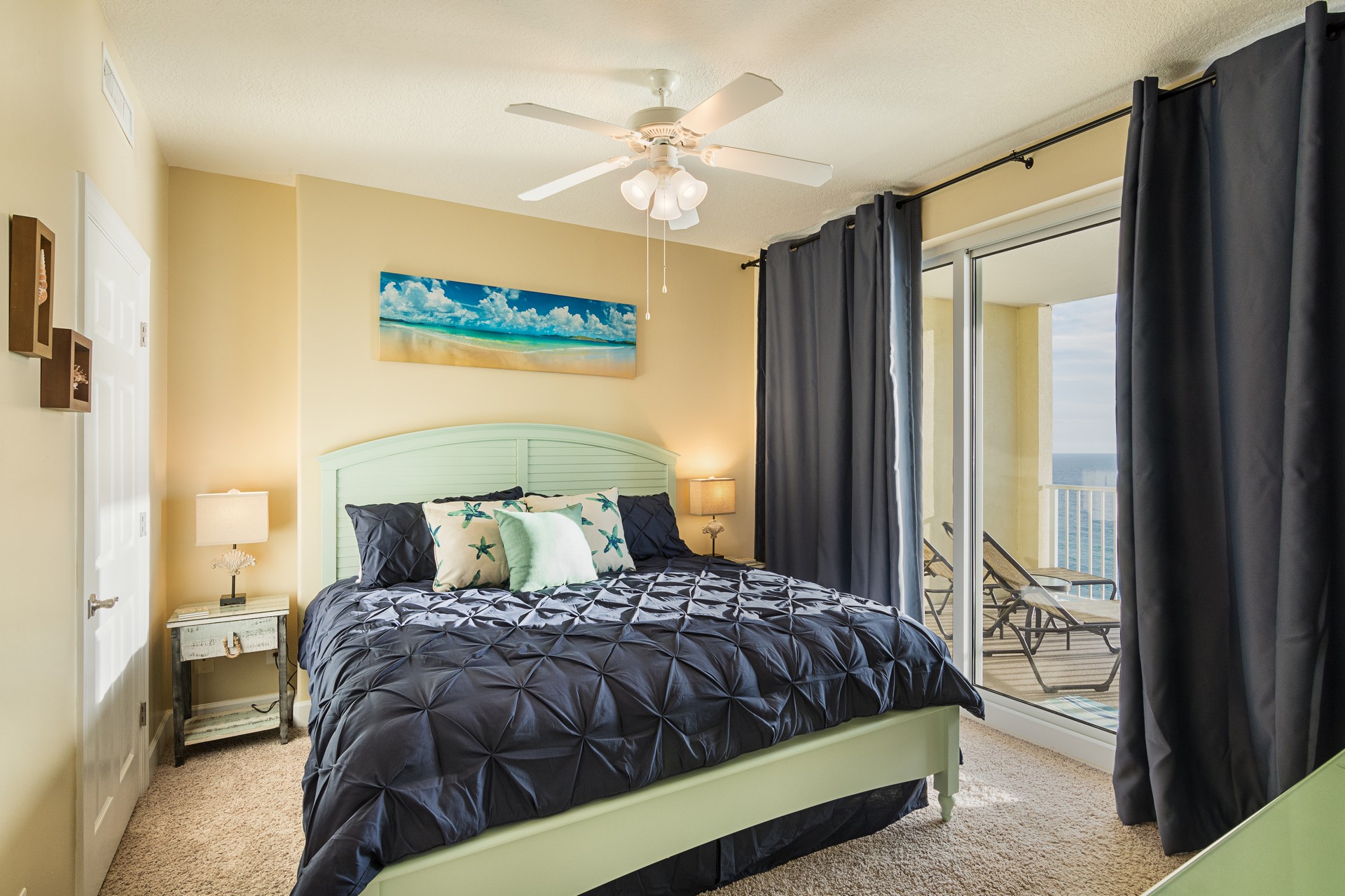 Panama City Beach Vacation Rental Beachlife Condo   2018010472441 Web MasterBedroom1 